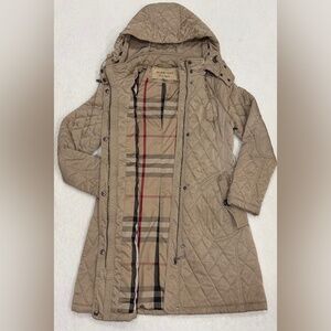 Burberry Cream Quilted Women’s Jacket with Plaid Interior